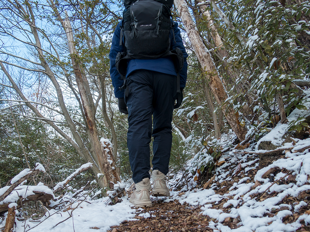 HOKA ONE ONE「TOR ULTRA HI WP（トゥ ウルトラ ハイ ウォーター